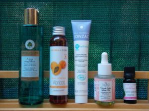 routine-soin-visage-minimaliste-été